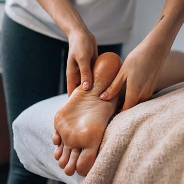 Can a Chiropractor Help with Foot Pain?