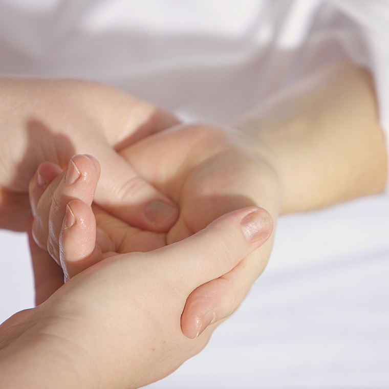 The Benefits of Chiropractic Care for Carpal Tunnel: Natural Relief and Treatment